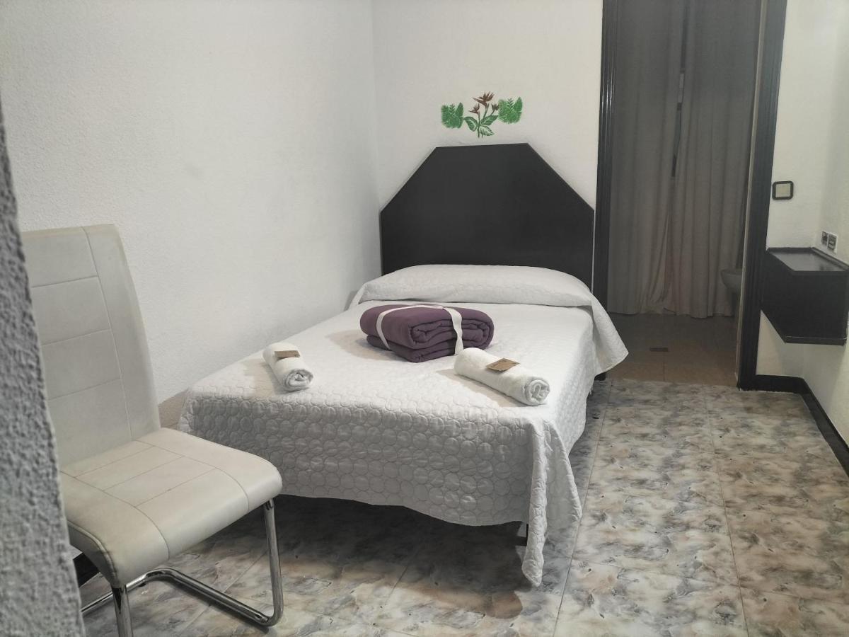Hostal New York City Sonseca Екстер'єр фото