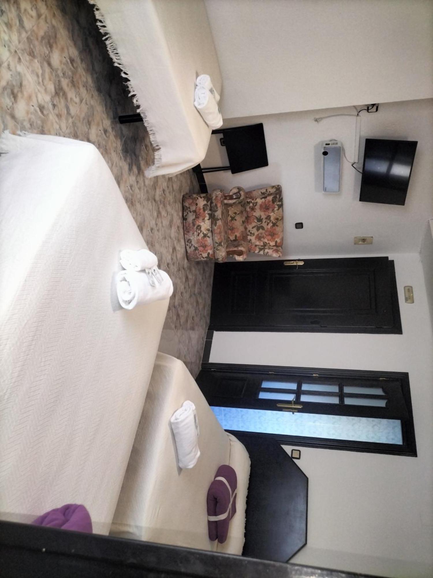 Hostal New York City Sonseca Екстер'єр фото