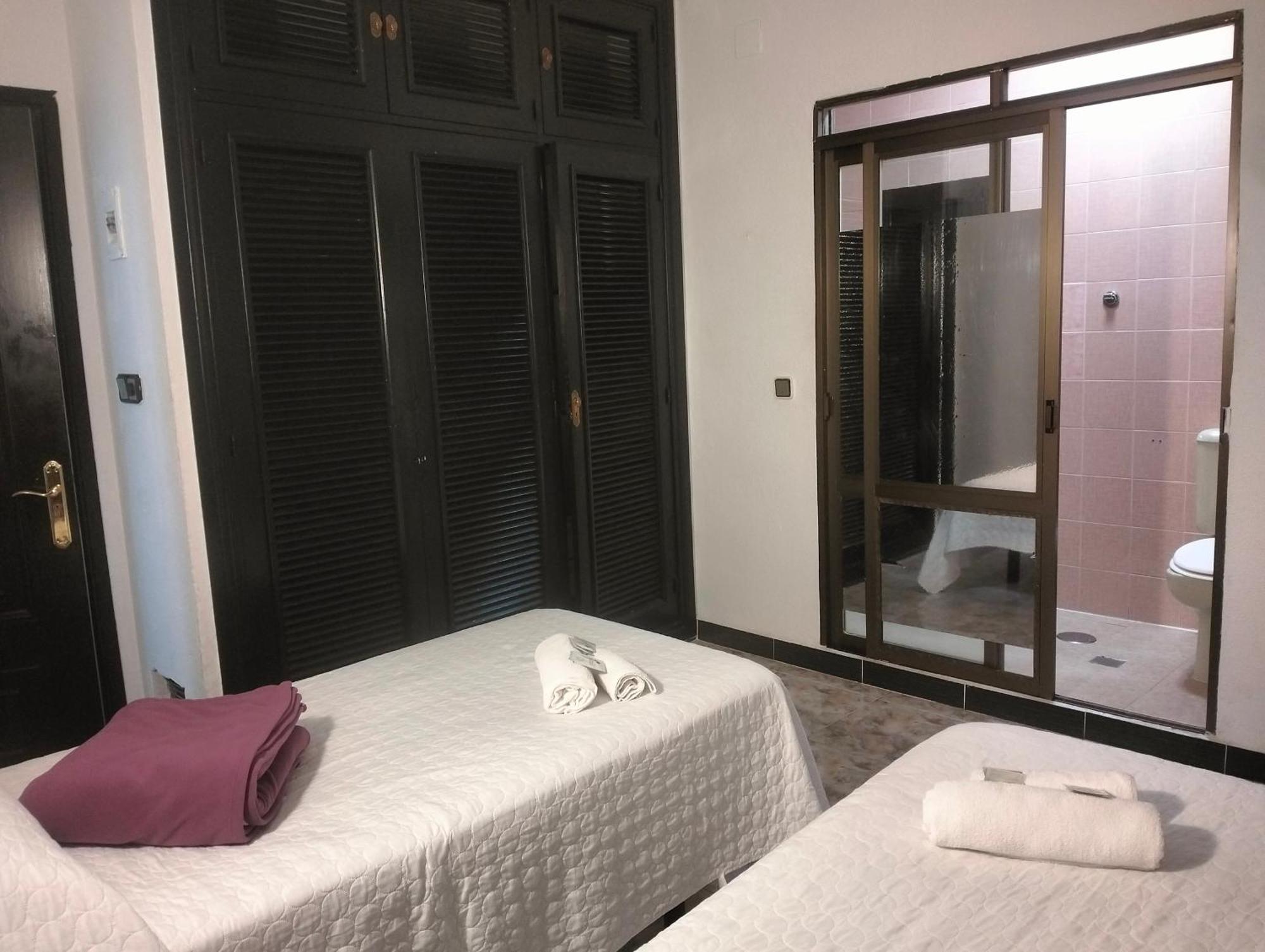 Hostal New York City Sonseca Екстер'єр фото