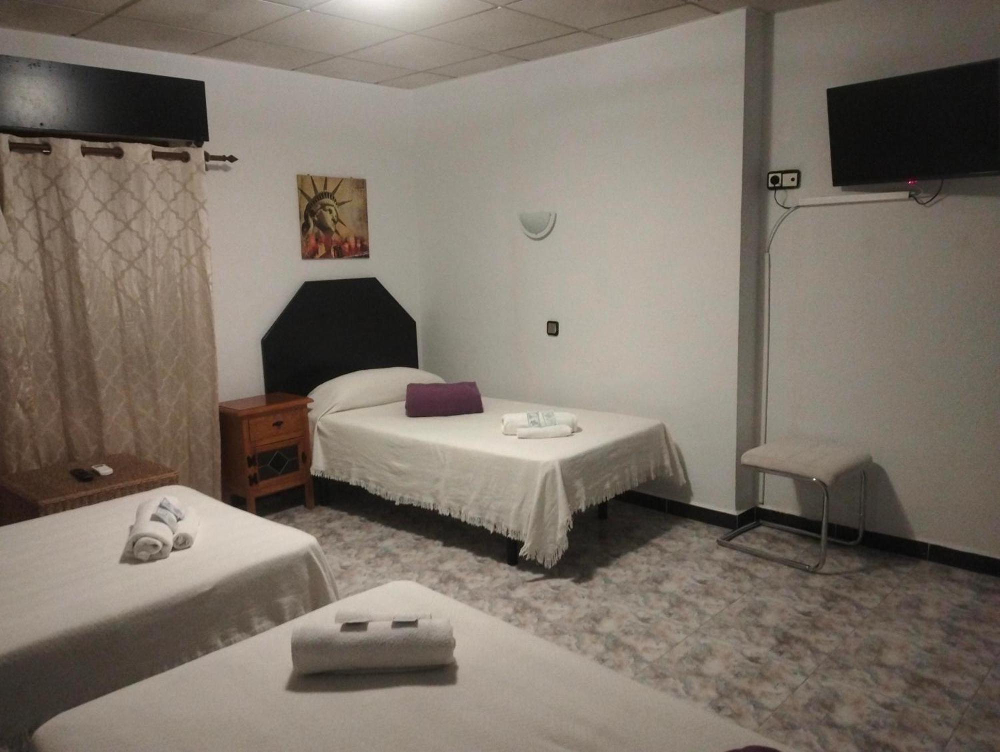 Hostal New York City Sonseca Екстер'єр фото